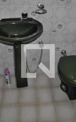 Casa à venda com 280m², 6 quartos e 4 vagasBanheiro 3