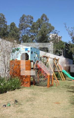 Apartamento à venda com 121m², 3 quartos e 2 vagasÁrea comum - Playground