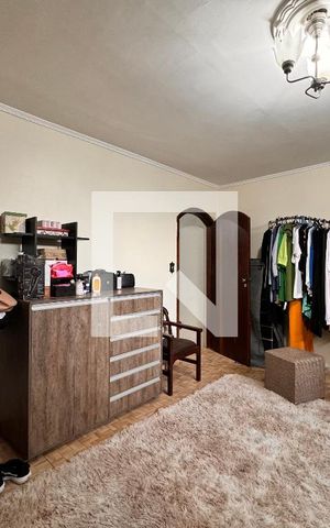 Casa à venda com 175m², 3 quartos e 2 vagas Casa à venda com 175m², 3 quartos e 2 vagasQuarto