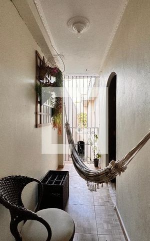 Casa à venda com 175m², 3 quartos e 2 vagas Casa à venda com 175m², 3 quartos e 2 vagasSacada