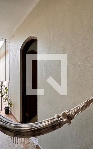 Casa à venda com 175m², 3 quartos e 2 vagas Casa à venda com 175m², 3 quartos e 2 vagasSacada