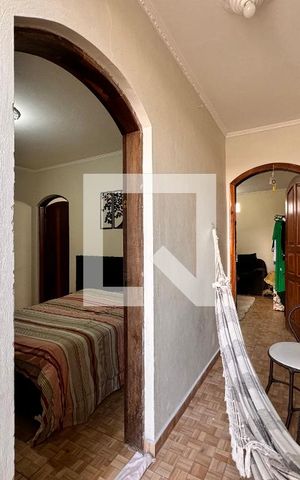 Casa à venda com 175m², 3 quartos e 2 vagas Casa à venda com 175m², 3 quartos e 2 vagasSacada