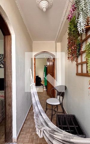 Casa à venda com 175m², 3 quartos e 2 vagas Casa à venda com 175m², 3 quartos e 2 vagasSacada