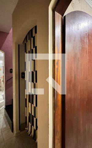 Casa à venda com 175m², 3 quartos e 2 vagas Casa à venda com 175m², 3 quartos e 2 vagasCorredor