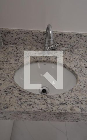 Apartamento para alugar com 31m², 1 quarto e sem vagaBanheiro