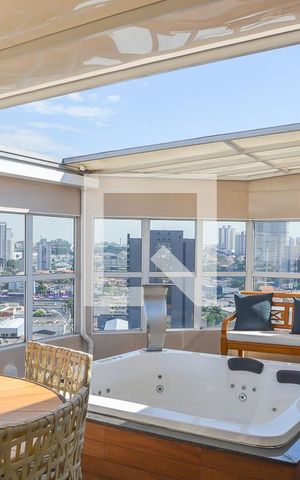 Apartamento à venda com 140m², 3 quartos e 3 vagas Apartamento à venda com 140m², 3 quartos e 3 vagasHidro