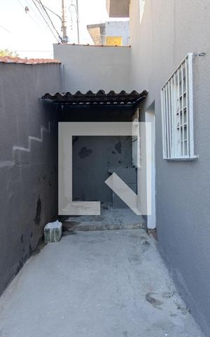 Casa para alugar com 30m², 1 quarto e sem vaga Casa para alugar com 30m², 1 quarto e sem vagaÁrea de Serviço