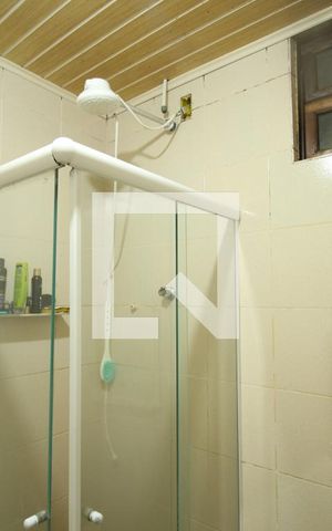 Casa à venda com 175m², 2 quartos e 7 vagasBanheiro