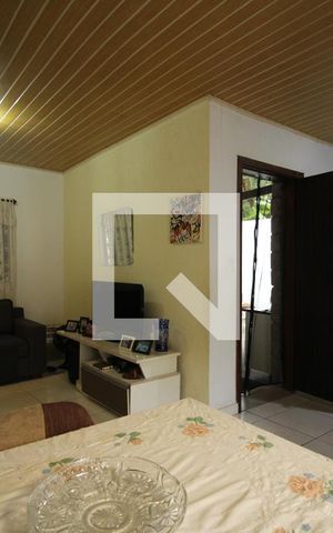 Casa à venda com 175m², 2 quartos e 7 vagasSala