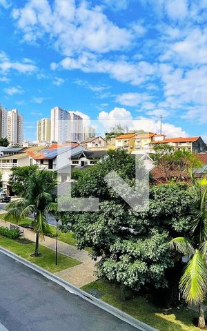 Casa de condomínio à venda com 500m², 6 quartos e 3 vagasÁrea comum