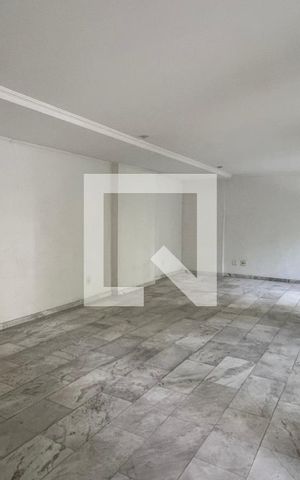 Apartamento à venda com 32m², 1 quarto e 1 vaga Apartamento à venda com 32m², 1 quarto e 1 vagaÁrea comum