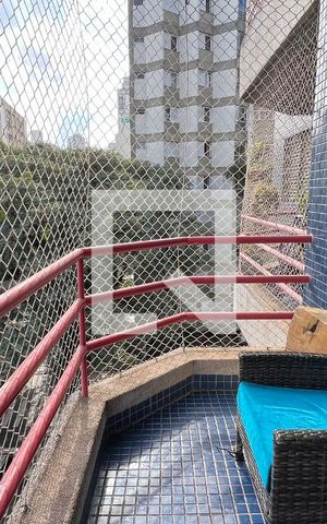 Apartamento à venda com 32m², 1 quarto e 1 vaga Apartamento à venda com 32m², 1 quarto e 1 vagaSacada