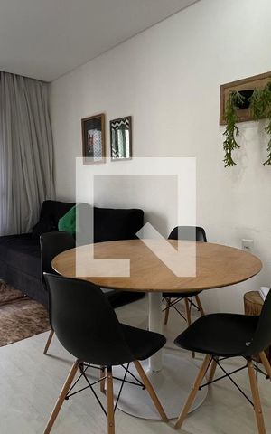 Apartamento à venda com 32m², 1 quarto e 1 vaga Apartamento à venda com 32m², 1 quarto e 1 vagaSala
