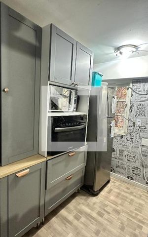 Casa de condomínio à venda com 60m², 2 quartos e 1 vaga Casa de condomínio à venda com 60m², 2 quartos e 1 vagaCozinha