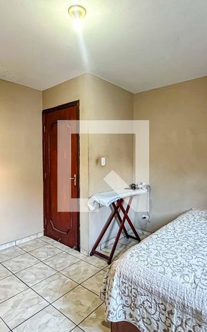 Casa à venda com 150m², 4 quartos e 4 vagas Casa à venda com 150m², 4 quartos e 4 vagasQuarto