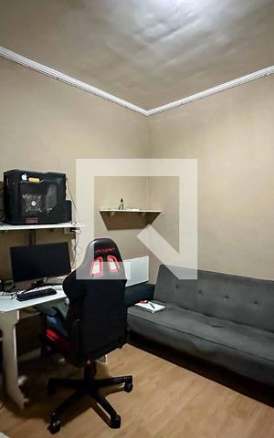 Casa à venda com 150m², 4 quartos e 4 vagas Casa à venda com 150m², 4 quartos e 4 vagasQuarto
