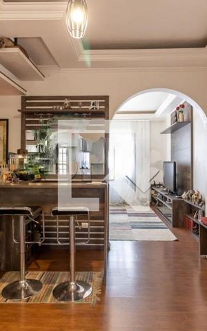 Casa à venda com 230m², 3 quartos e 2 vagas