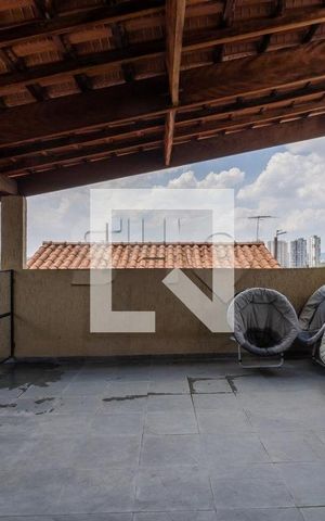 Casa à venda com 230m², 3 quartos e 2 vagas