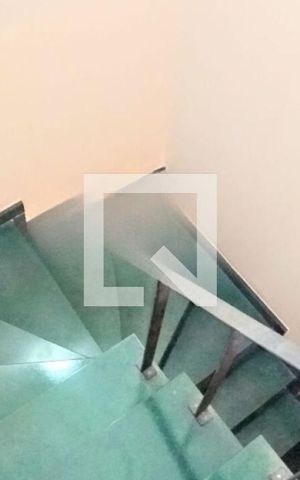 Casa de condomínio à venda com 200m², 3 quartos e 2 vagas