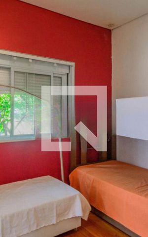 Casa à venda com 300m², 7 quartos e 1 vaga