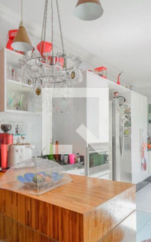 Casa à venda com 300m², 7 quartos e 1 vaga