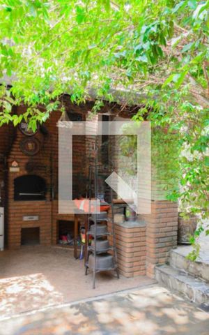 Casa à venda com 300m², 7 quartos e 1 vaga