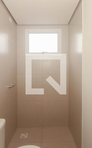 Apartamento para alugar com 72m², 2 quartos e 1 vaga Apartamento para alugar com 72m², 2 quartos e 1 vagaBanheiro da Suíte