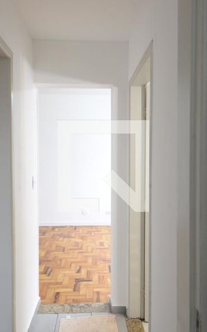 Apartamento à venda com 76m², 2 quartos e 1 vagaCorredor