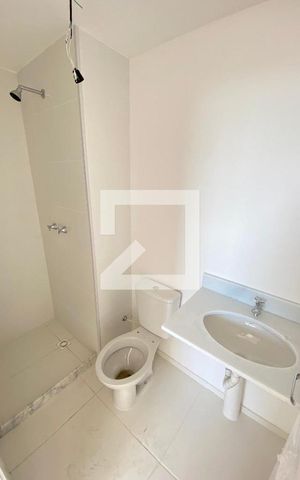 Apartamento para alugar com 48m², 2 quartos e 1 vaga Apartamento para alugar com 48m², 2 quartos e 1 vagaBanheiro
