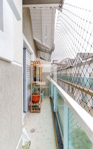 Casa de condomínio à venda com 100m², 3 quartos e 2 vagas Casa de condomínio à venda com 100m², 3 quartos e 2 vagasSacada
