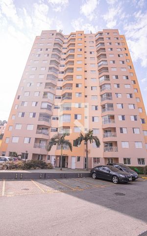 Apartamento à venda com 64m², 3 quartos e 1 vaga Apartamento à venda com 64m², 3 quartos e 1 vagaFachada