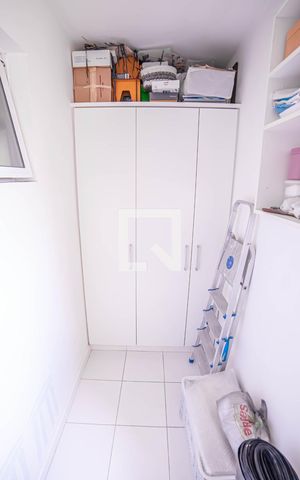 Apartamento à venda com 64m², 3 quartos e 1 vaga Apartamento à venda com 64m², 3 quartos e 1 vagaÁrea de Serviço