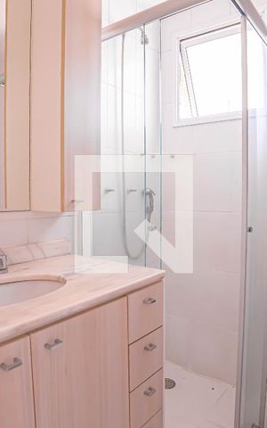 Apartamento à venda com 64m², 3 quartos e 1 vaga Apartamento à venda com 64m², 3 quartos e 1 vagaBanheiro 1