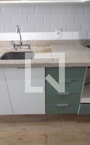 Studio para alugar com 33m², 1 quarto e sem vaga Studio para alugar com 33m², 1 quarto e sem vagaCozinha- Studio