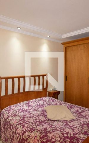 Casa à venda com 230m², 3 quartos e 3 vagas Casa à venda com 230m², 3 quartos e 3 vagasSuíte