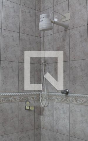 Casa à venda com 170m², 4 quartos e 1 vagaBanheiro