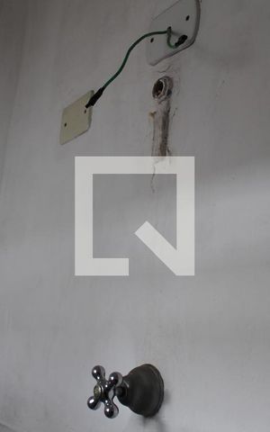 Casa à venda com 170m², 4 quartos e 1 vagaBanheiro