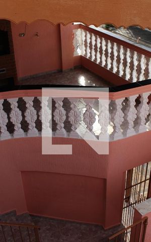 Casa à venda com 170m², 4 quartos e 1 vagaÁrea externa