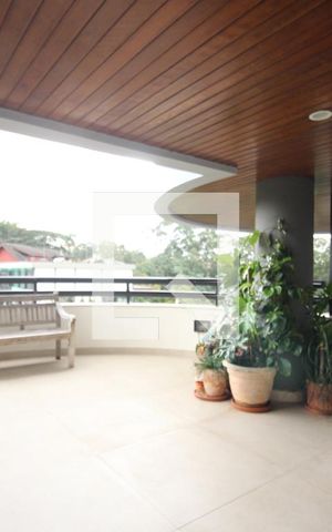 Apartamento à venda com 220m², 4 quartos e 4 vagasVaranda da Sala