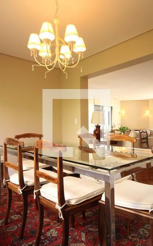 Apartamento à venda com 220m², 4 quartos e 4 vagasSala