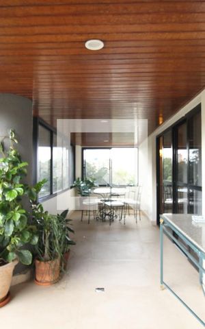 Apartamento à venda com 220m², 4 quartos e 4 vagasVaranda da Sala