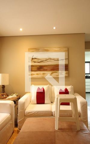 Apartamento à venda com 220m², 4 quartos e 4 vagasQuarto 2