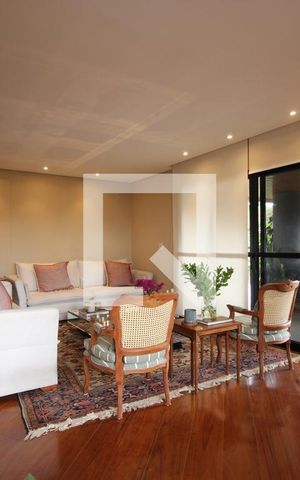 Apartamento à venda com 220m², 4 quartos e 4 vagasSala