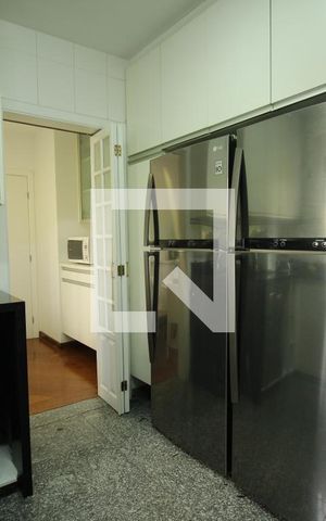 Apartamento à venda com 220m², 4 quartos e 4 vagasCozinha