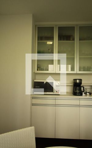 Apartamento à venda com 220m², 4 quartos e 4 vagasCozinha