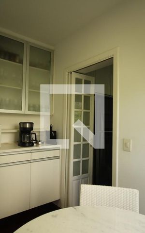 Apartamento à venda com 220m², 4 quartos e 4 vagasCozinha
