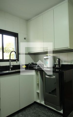 Apartamento à venda com 220m², 4 quartos e 4 vagasCozinha