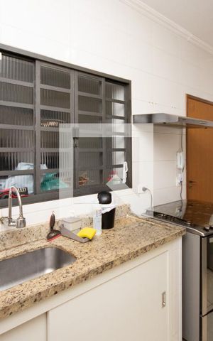 Casa à venda com 650m², 5 quartos e 9 vagas Casa à venda com 650m², 5 quartos e 9 vagasCozinha 2