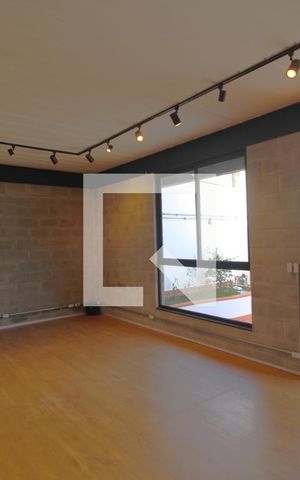 Casa para alugar com 168m², 3 quartos e 2 vagasSala