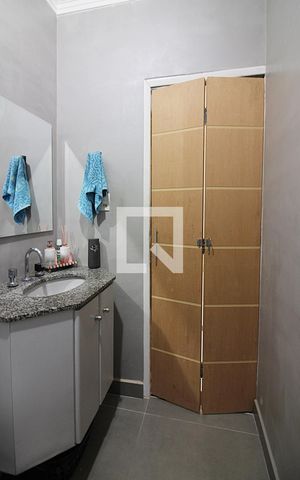 Casa à venda com 167m², 3 quartos e 2 vagasBanheiro Social